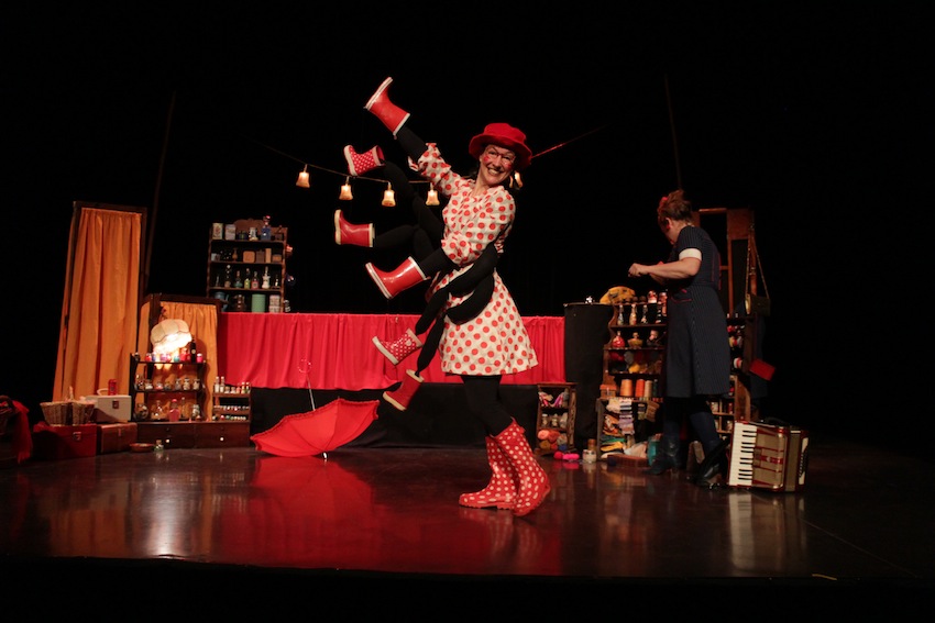 Cirque, chansons et marionnettes pour la Ronde des Mots à Chalamont